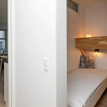 Apartment Clxxix *